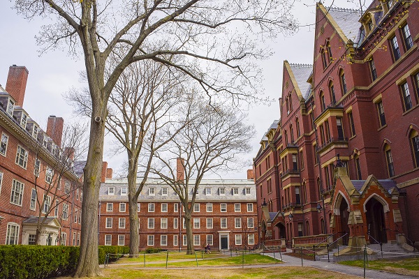 Harvard University Scholarships for International Students 